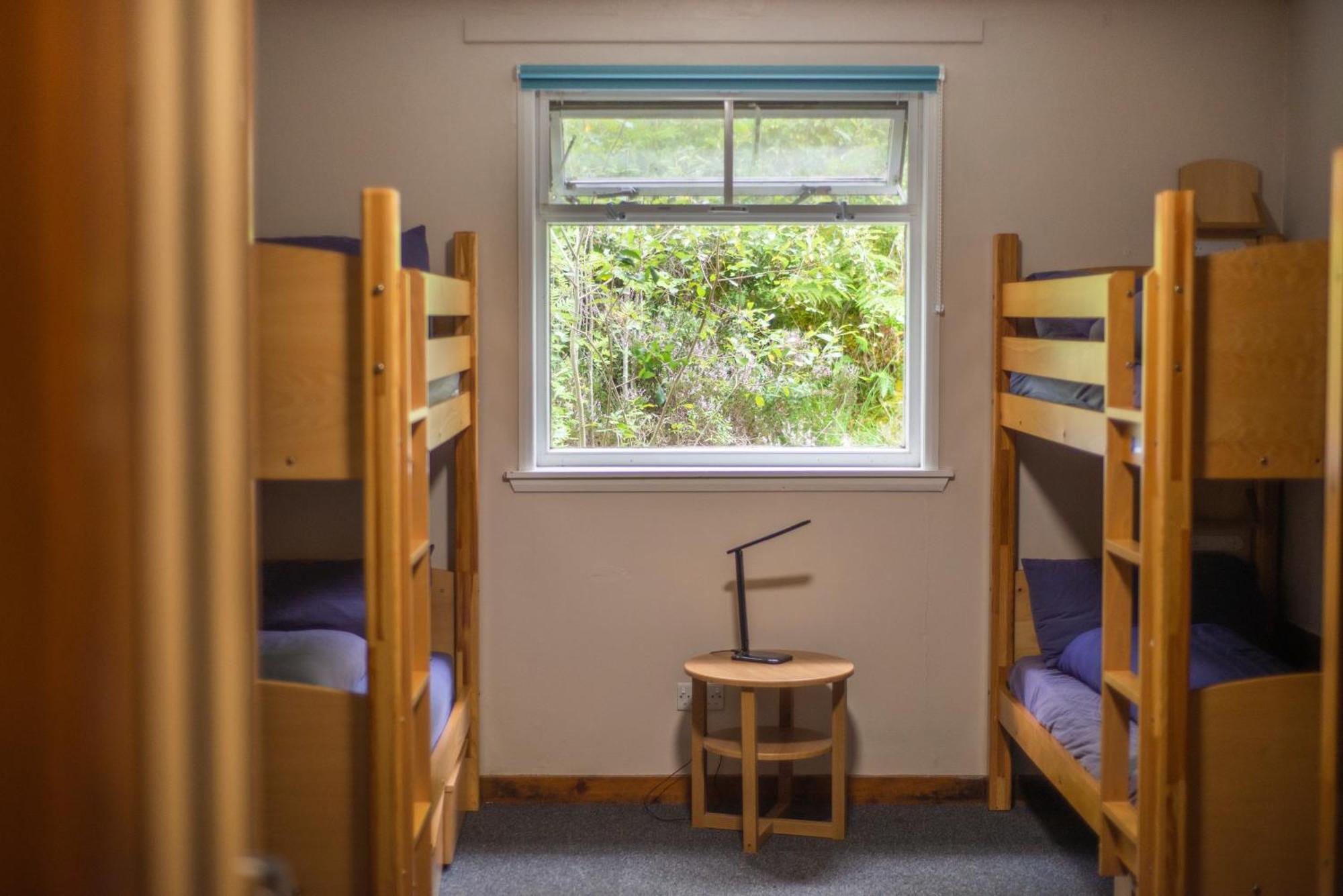 Crianlarich Youth Hostel エクステリア 写真
