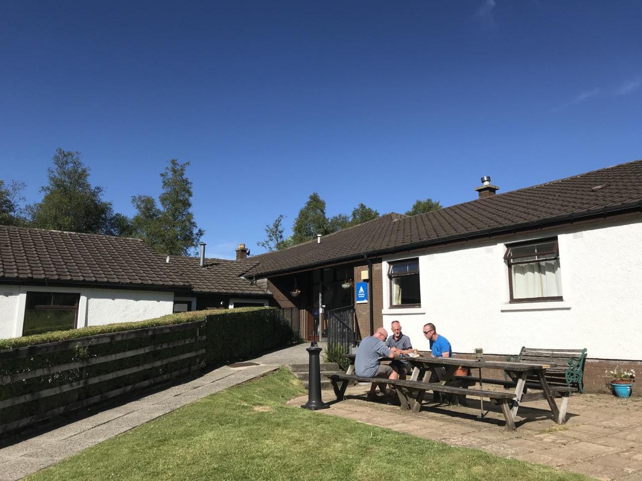 Crianlarich Youth Hostel エクステリア 写真